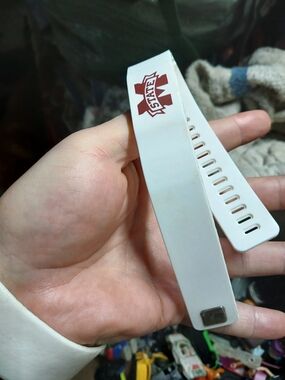 officially licensed Mississippi State University "M-State" wide silicone wristba